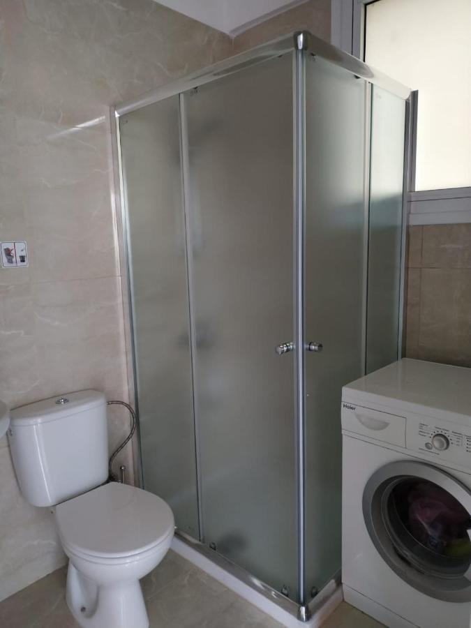1 Bedroom Apartment Ларнака Екстер'єр фото