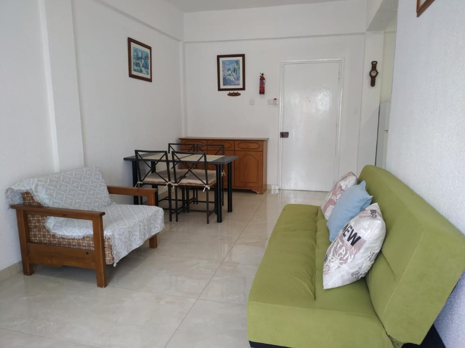 1 Bedroom Apartment Ларнака Номер фото